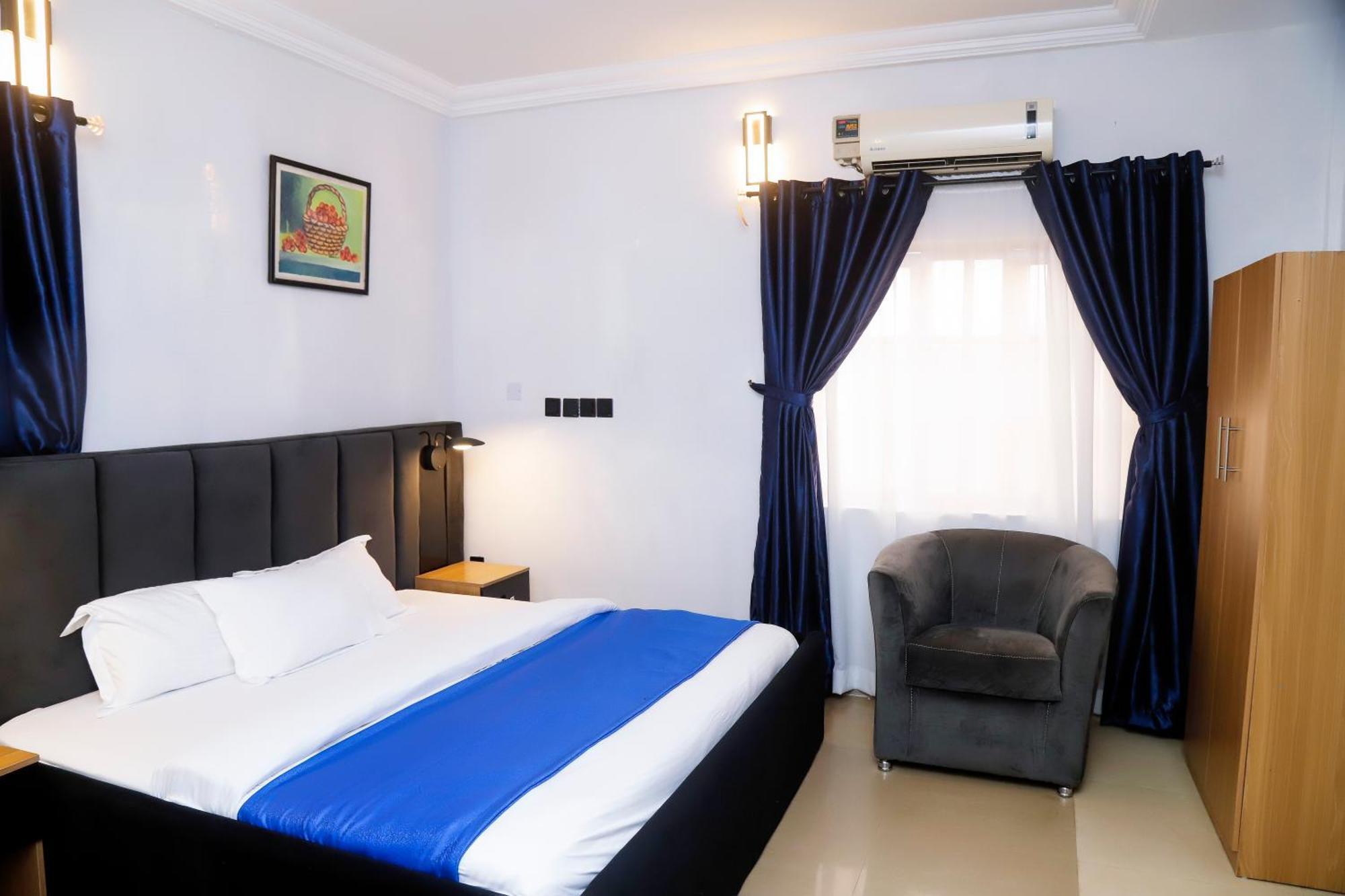 Western Dreams Hotel Абуджа Екстер'єр фото