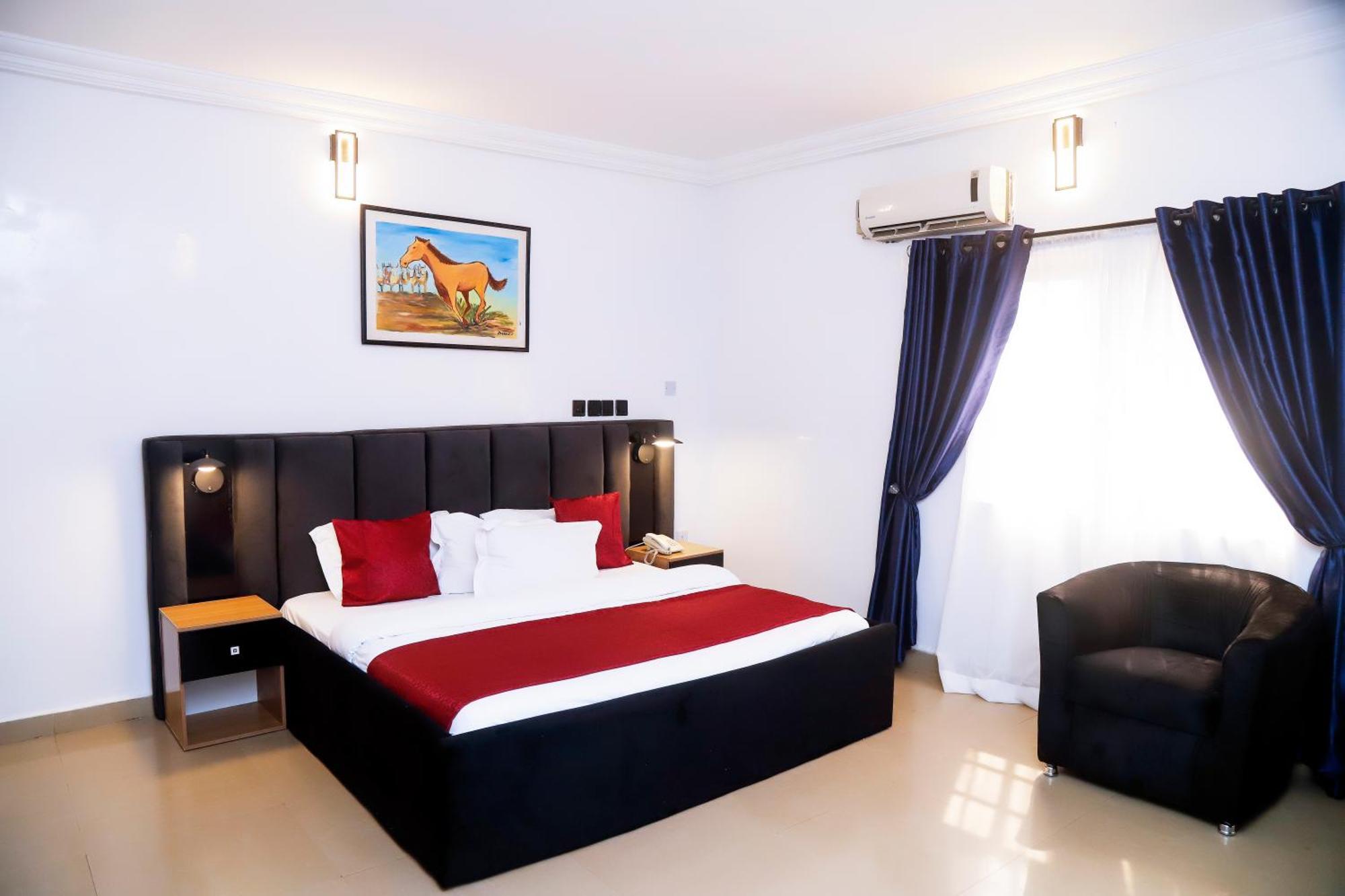 Western Dreams Hotel Абуджа Екстер'єр фото