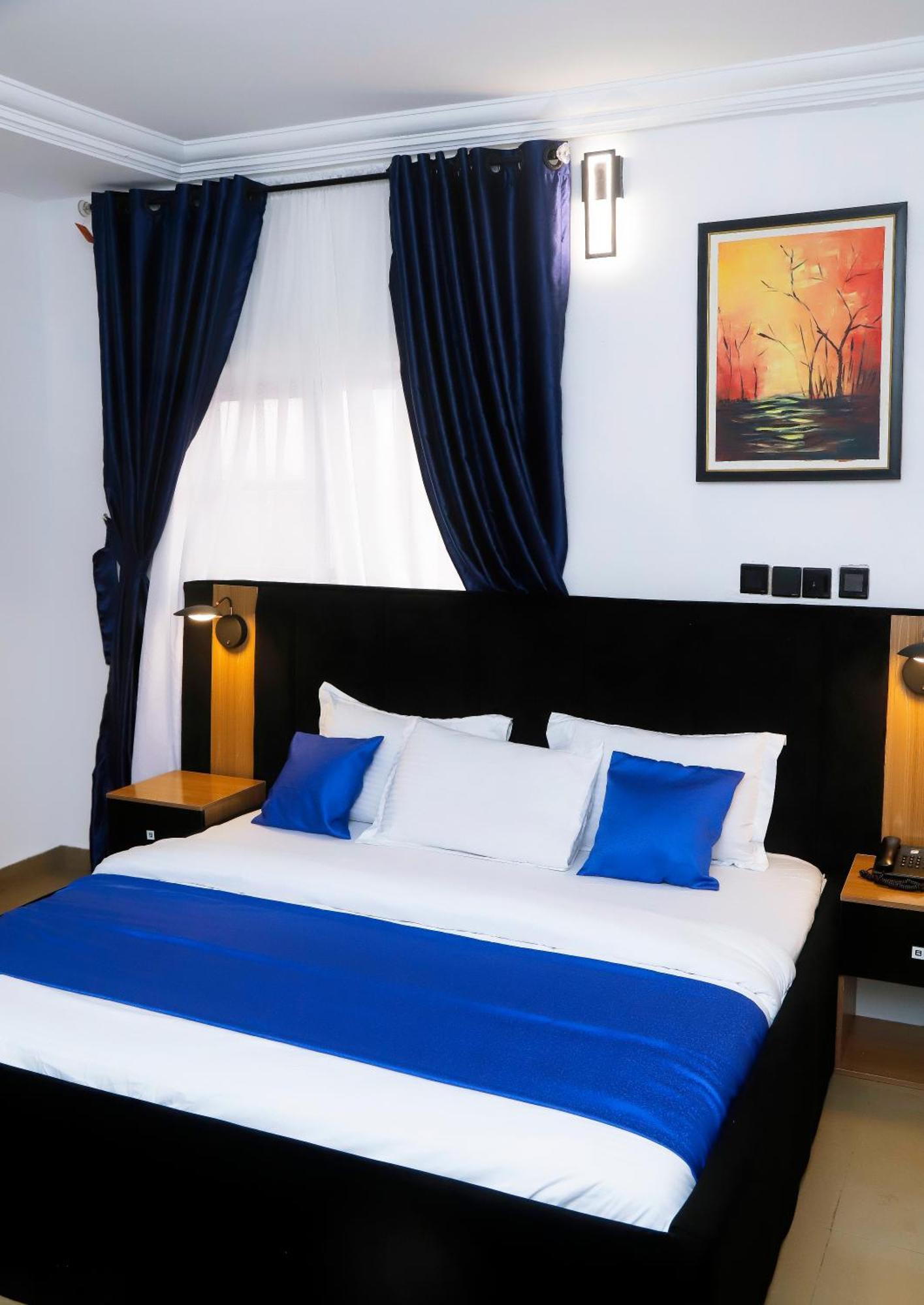 Western Dreams Hotel Абуджа Екстер'єр фото
