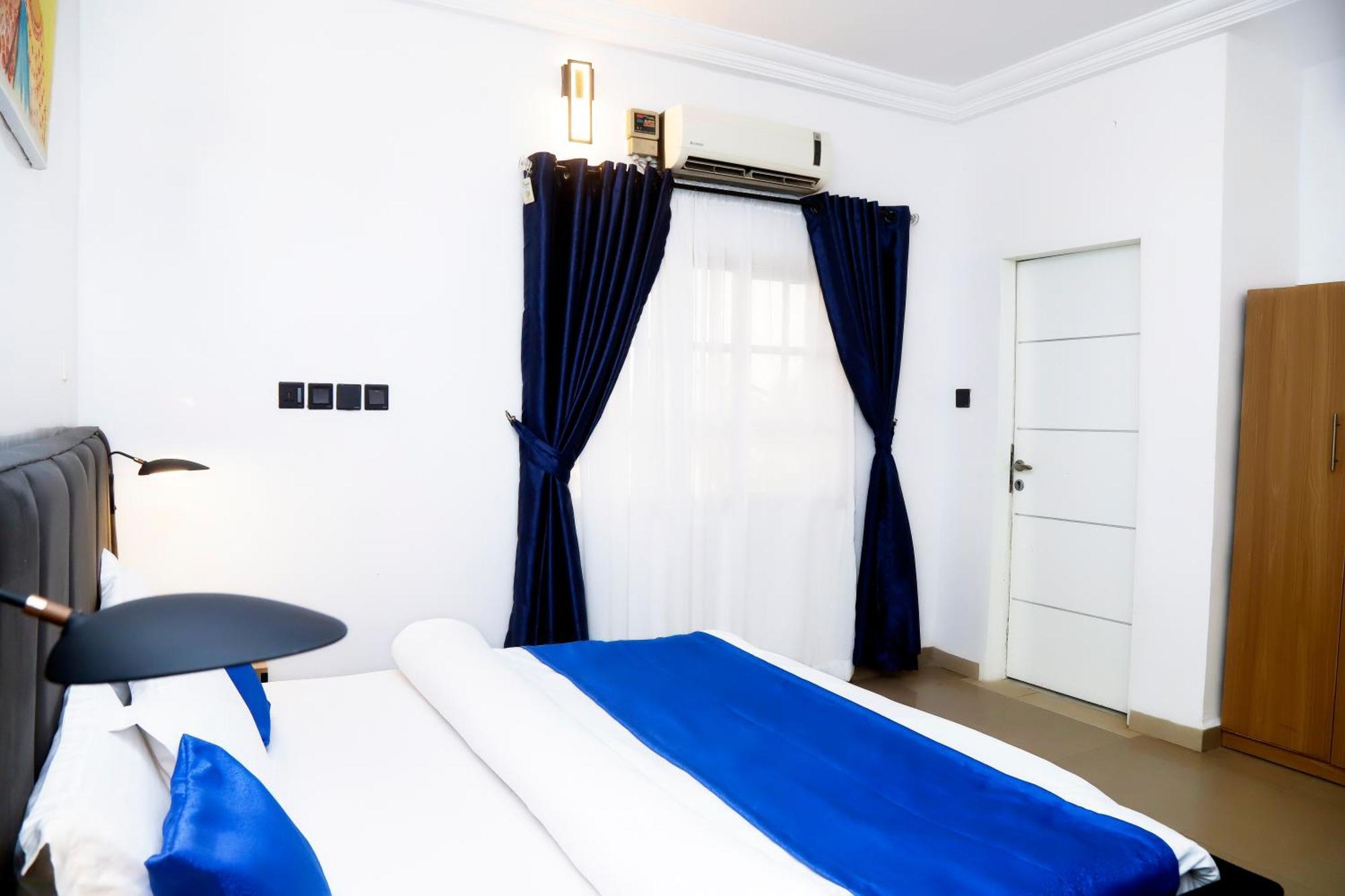 Western Dreams Hotel Абуджа Екстер'єр фото