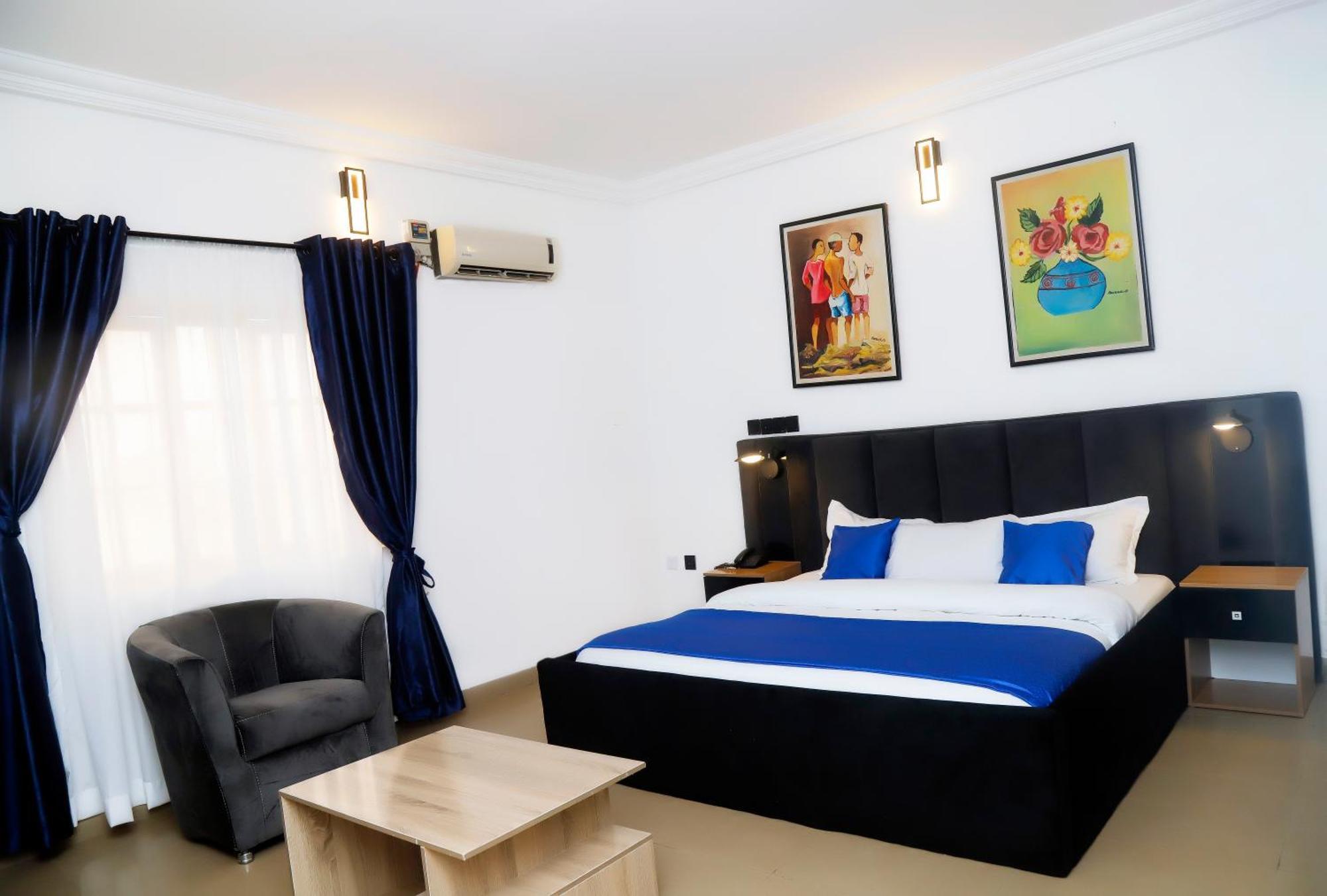 Western Dreams Hotel Абуджа Екстер'єр фото