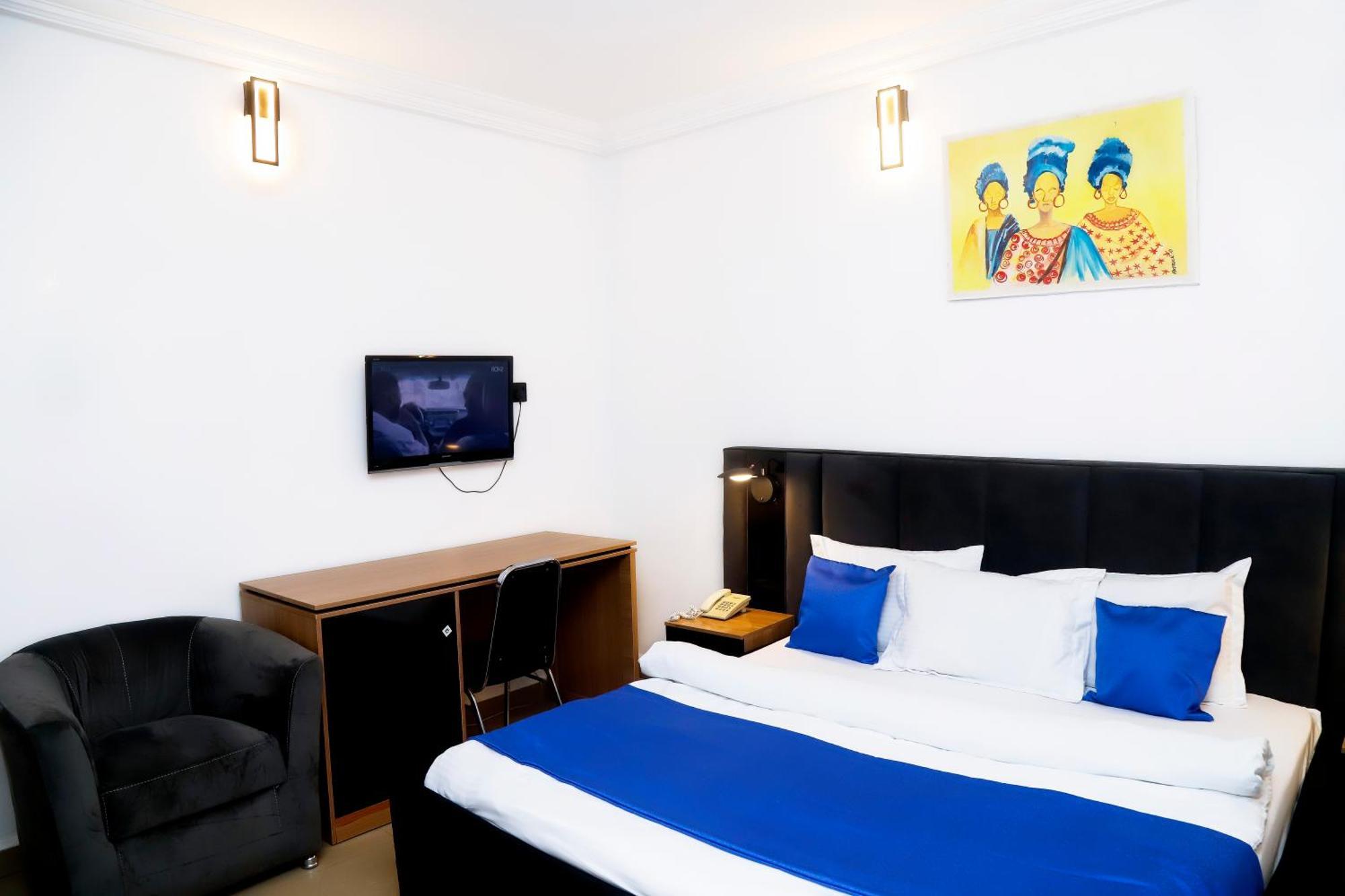 Western Dreams Hotel Абуджа Екстер'єр фото