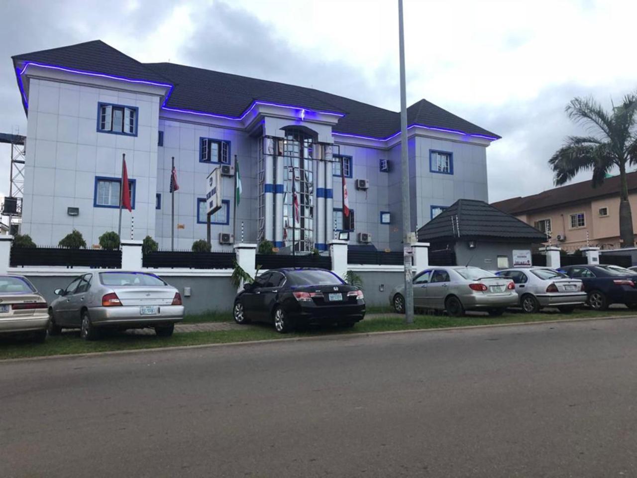 Western Dreams Hotel Абуджа Екстер'єр фото
