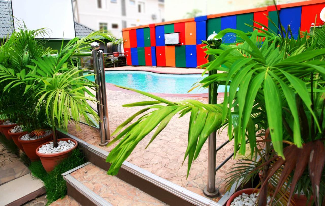 Western Dreams Hotel Абуджа Екстер'єр фото